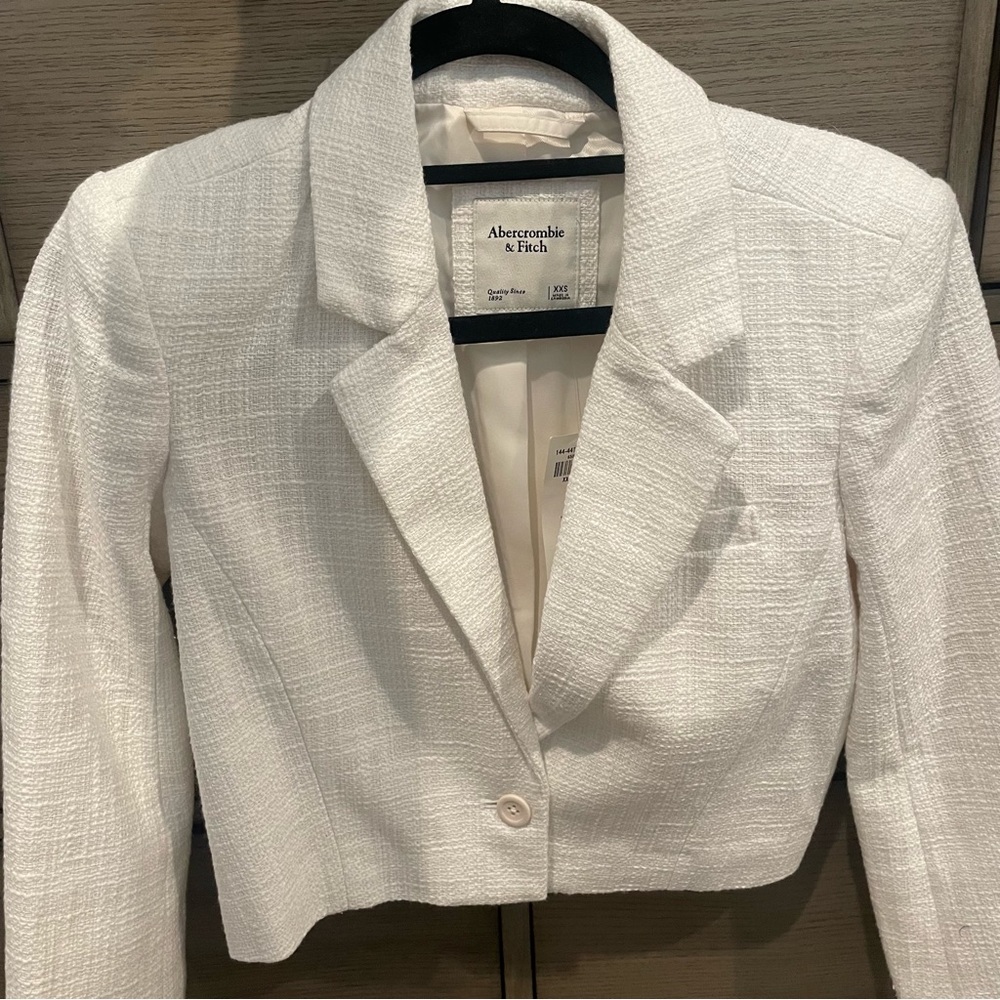 Abercrombie White Cropped Tweed Blazer